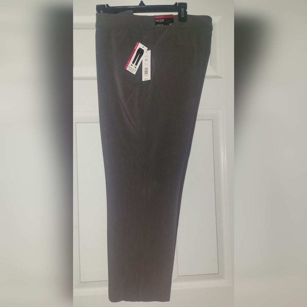 the 5th AVE Fit Straight leg Womens dress pant size 14P S